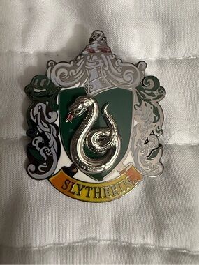 Warner Bros. Harry Potter Slytherin Silver Tone Backing Pin